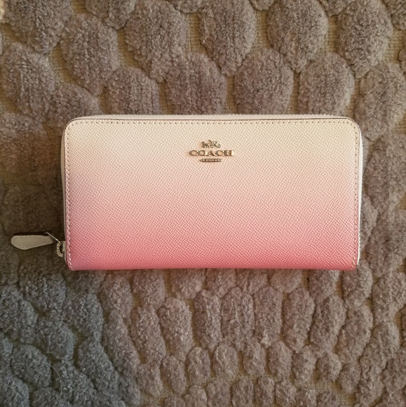 Coach Handbags - Coach Ombre Wallet